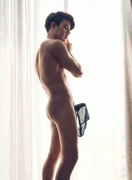 hot male 481 (18+)