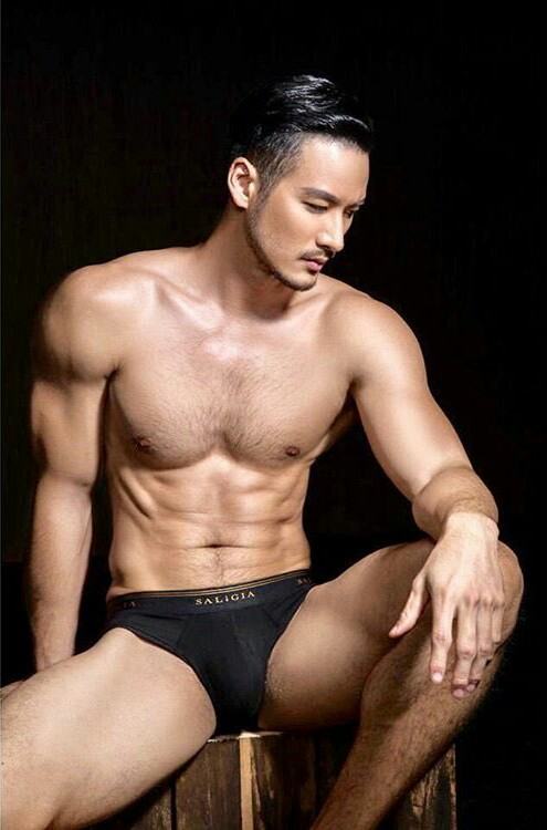 hot male 482 (18+)