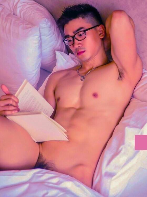 hot male 482 (18+)