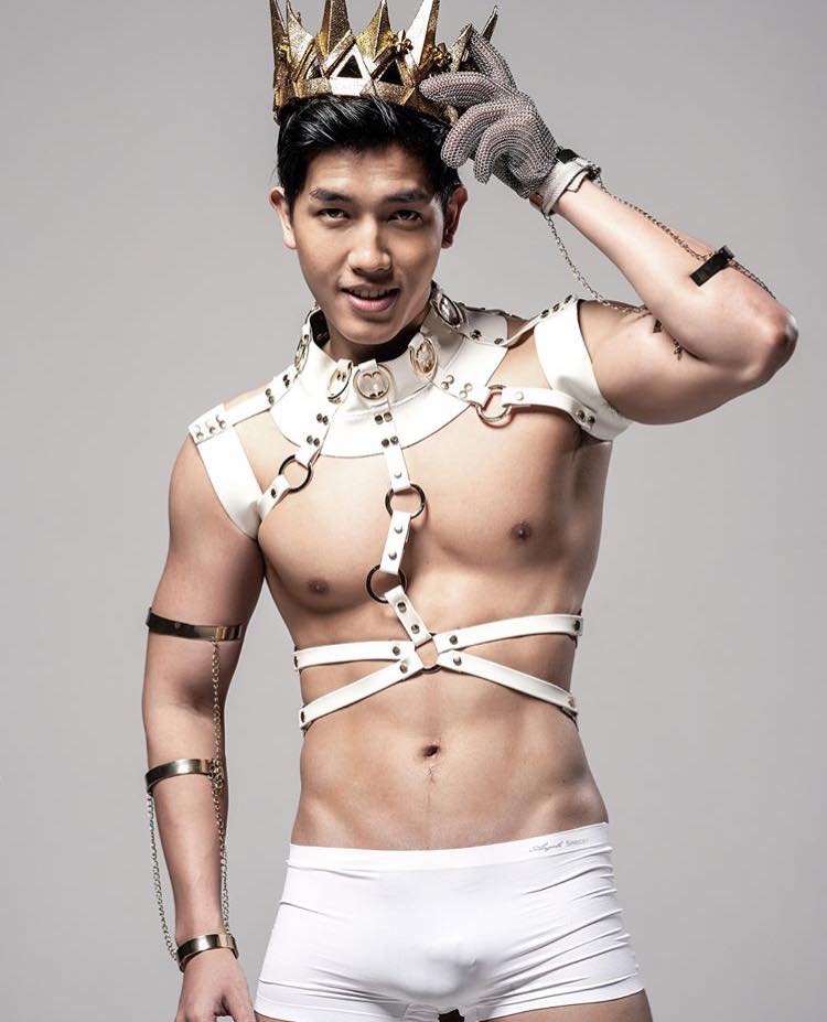 สงกรานต์ ชาย ฉะ กัน