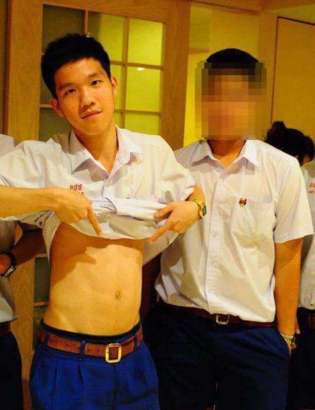 ขอถอดเสื้อนะครับ&rsquo;จาร์