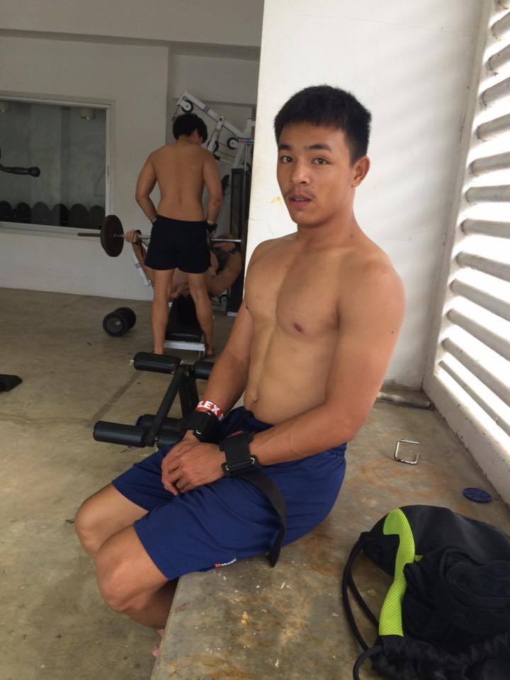 ขอถอดเสื้อนะครับ&rsquo;จาร์