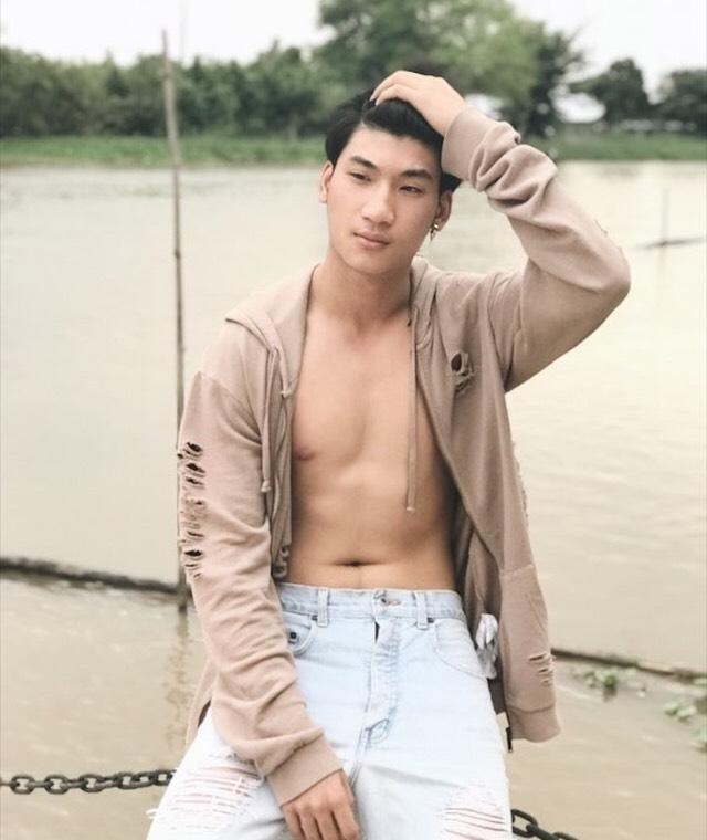ขอถอดเสื้อนะครับ&rsquo;จาร์