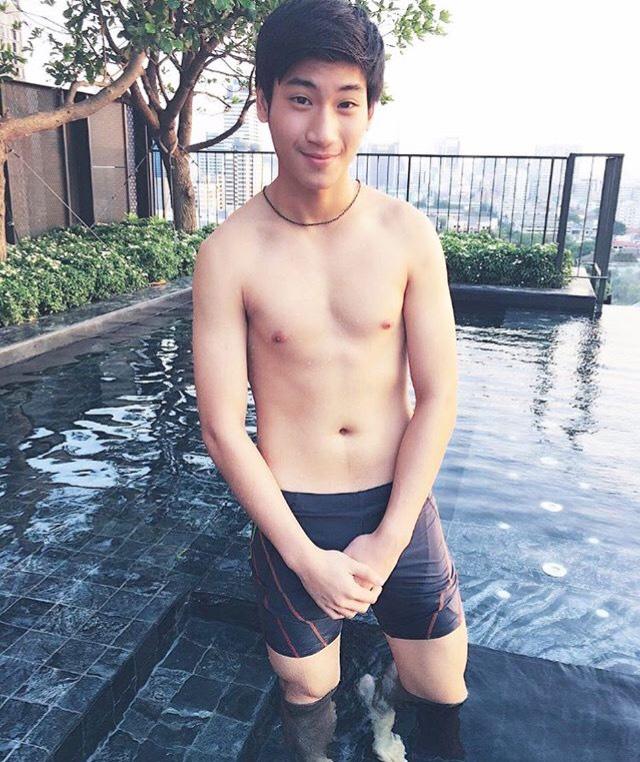 ขอถอดเสื้อนะครับ&rsquo;จาร์