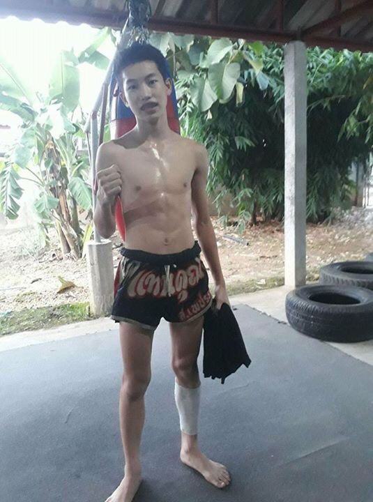 ขอถอดเสื้อนะครับ&rsquo;จาร์
