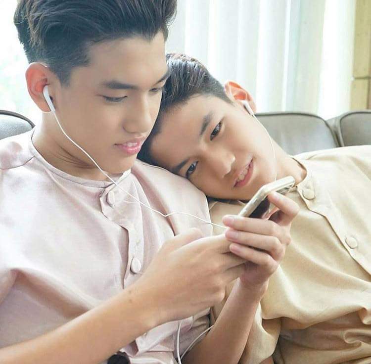 พ่อเรือง พ่อฤทธิ์  น้องออโต้ กับน้องอาร์โต