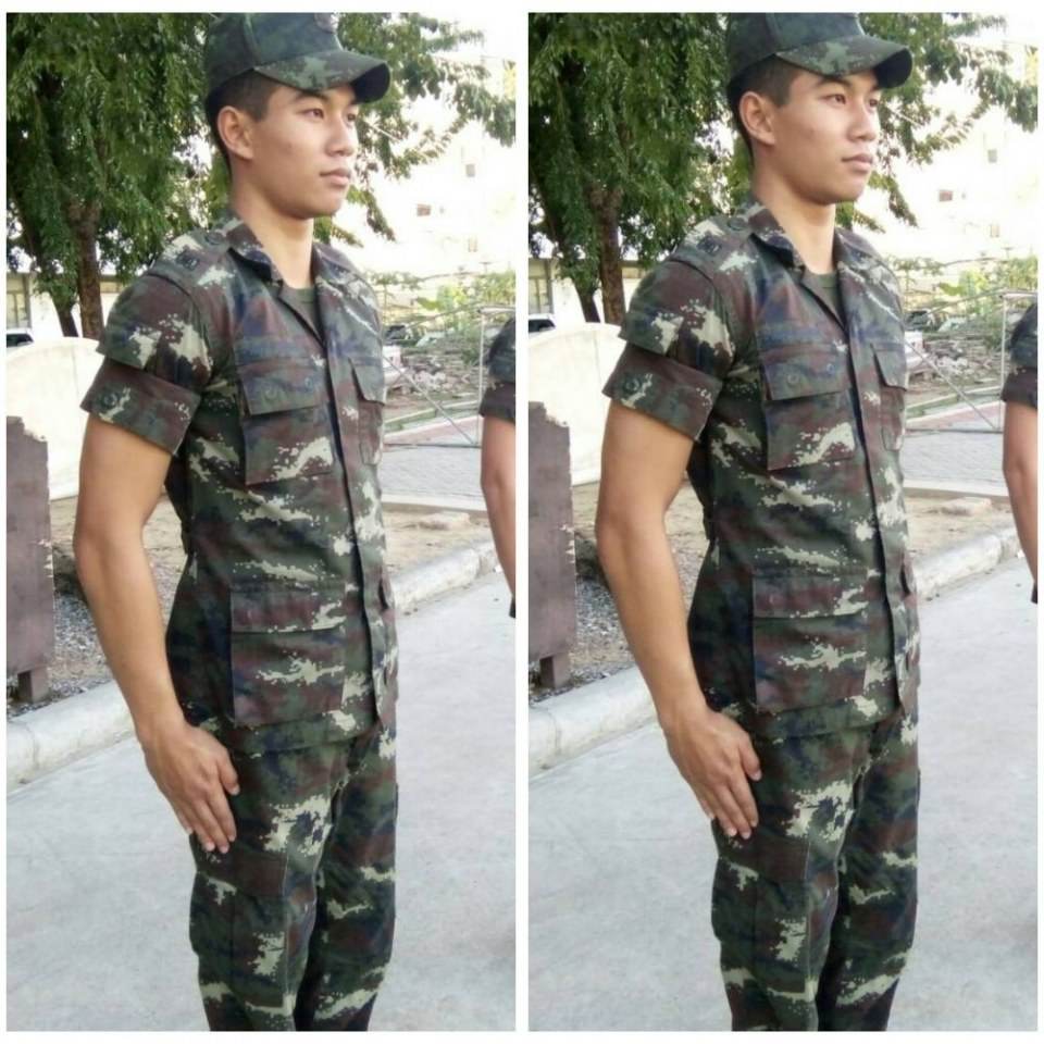 ผู้ชายที่มีภาพกดชัตเตอร์เป็นพหูพจน์ 2,606