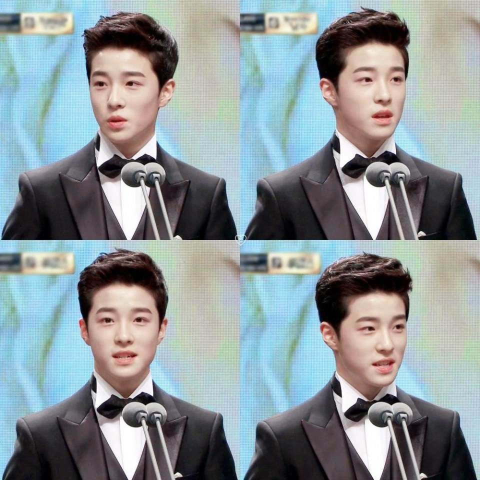 ผู้ชายที่มีภาพกดชัตเตอร์เป็นพหูพจน์ 2,606