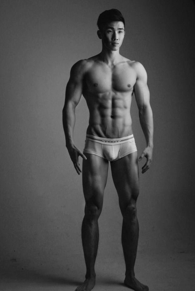 hot male 483 (18+)