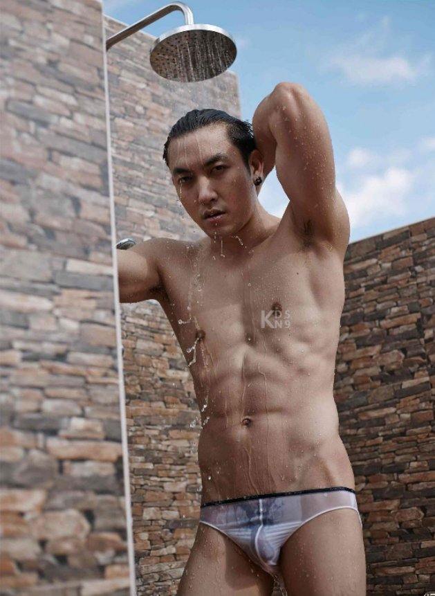 hot male 489 (18+)