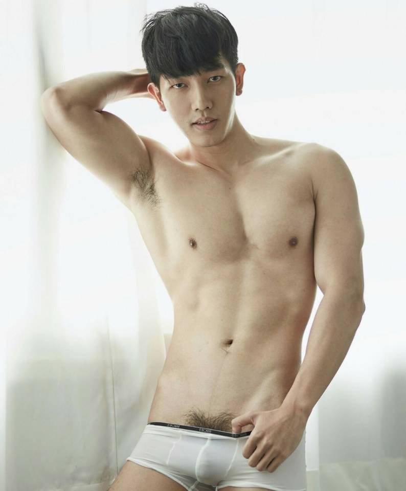 hot male 490 (18+)