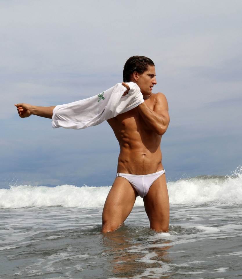 hot male 490 (18+)