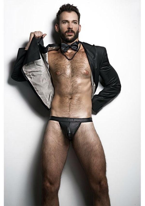 hot male 492 (18+)