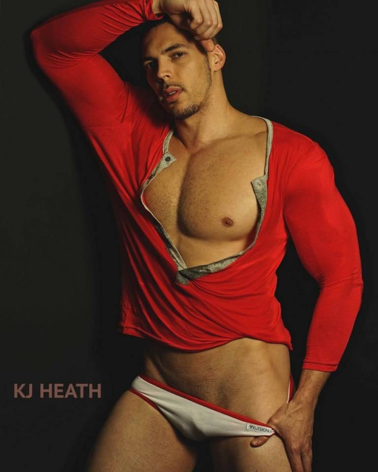 hot male 492 (18+)