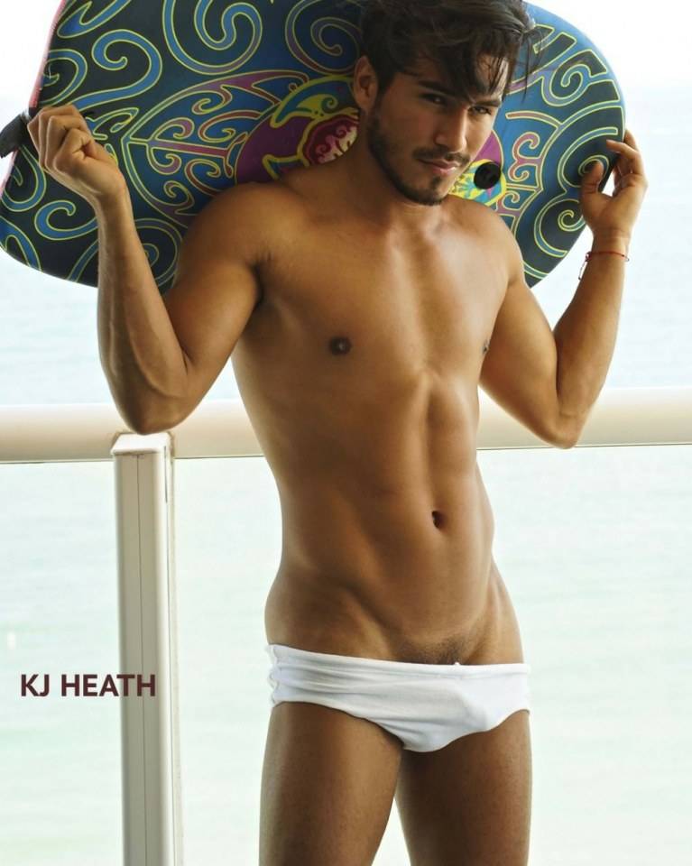 hot male 492 (18+)