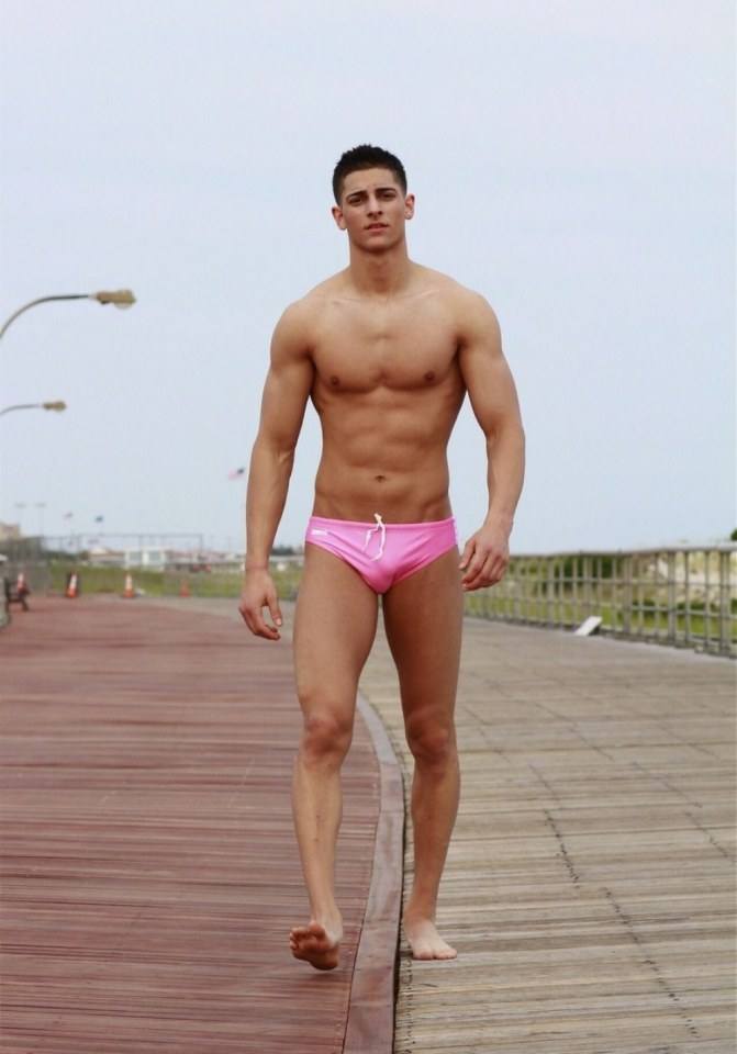 hot male 494 (18+)