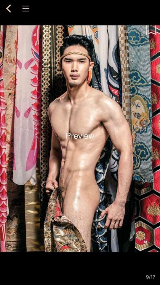 hot male 496 (18+)