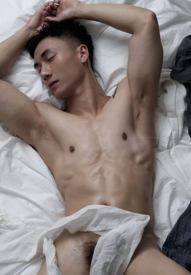 hot male 502 (18+)