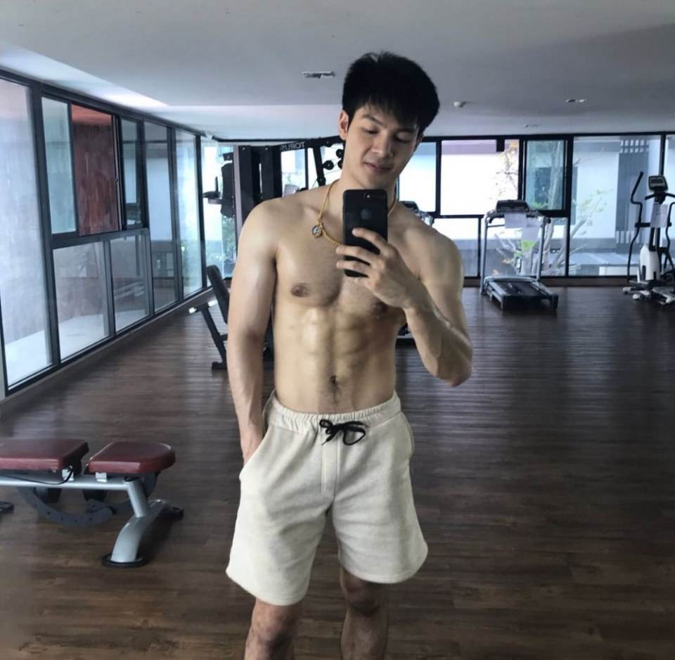 อยากยิ้มกับเธอ