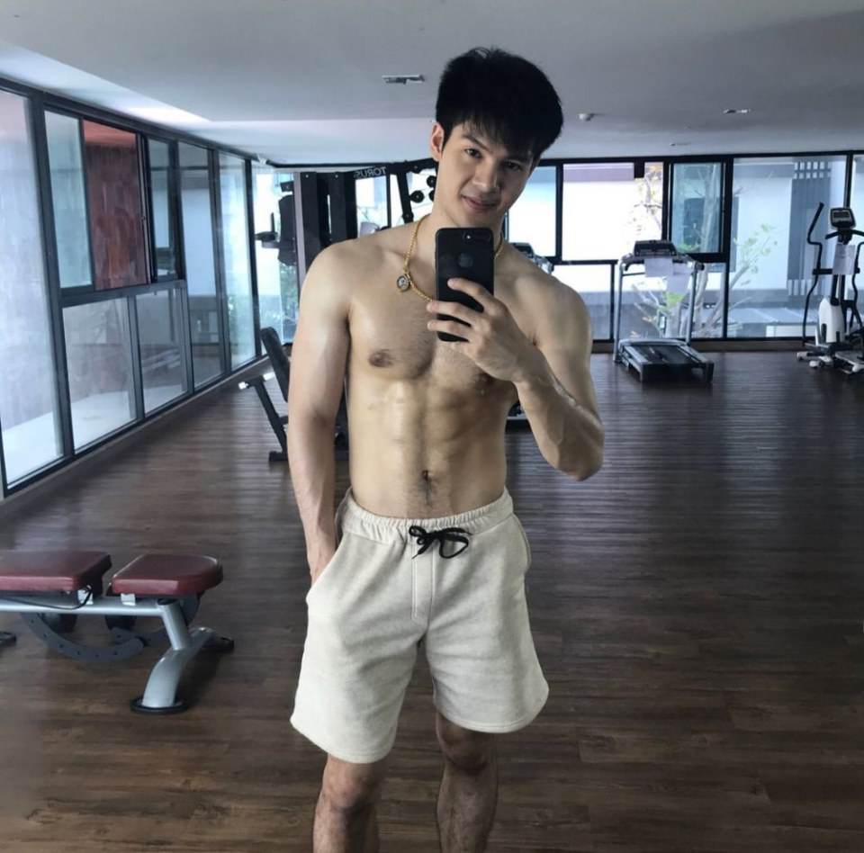 อยากยิ้มกับเธอ