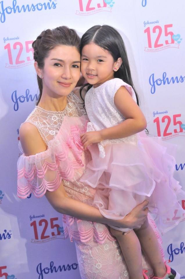 น้องมะลิ โตแล้วน่ารักฝุดๆ (ภาพจากงานจอห์นสัน ฉลองครบรอบ 125 ปี)