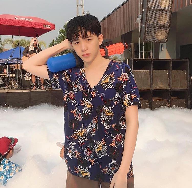 กรุบกริบเล่นน้ำ ๑