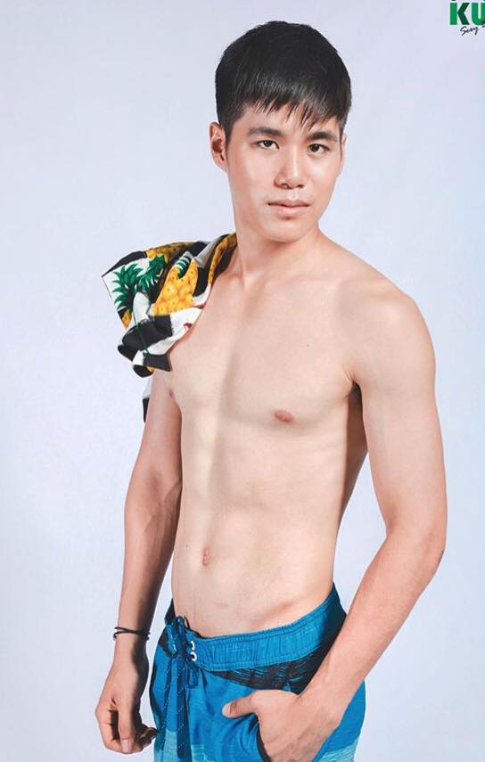 กรุบกริบเล่นน้ำ ๑