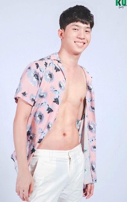 กรุบกริบเล่นน้ำ ๑