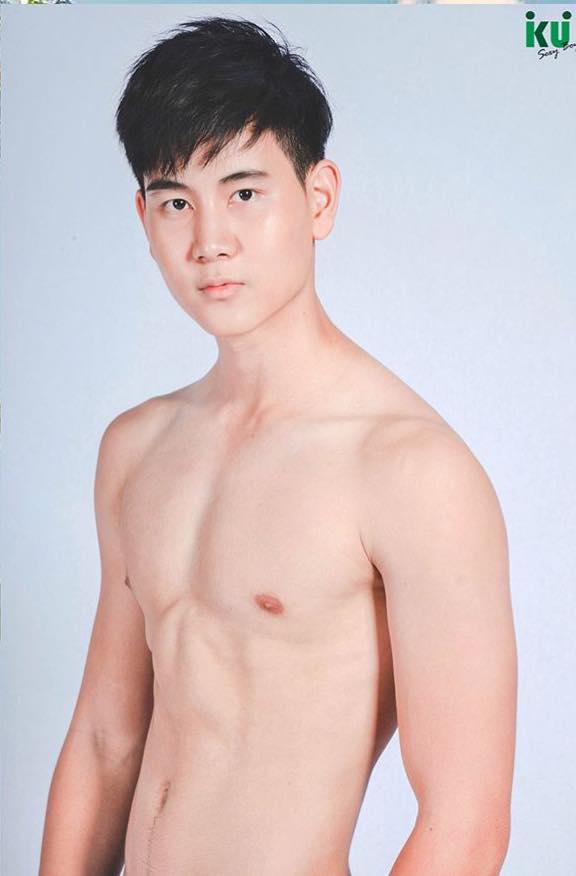 กรุบกริบเล่นน้ำ ๑