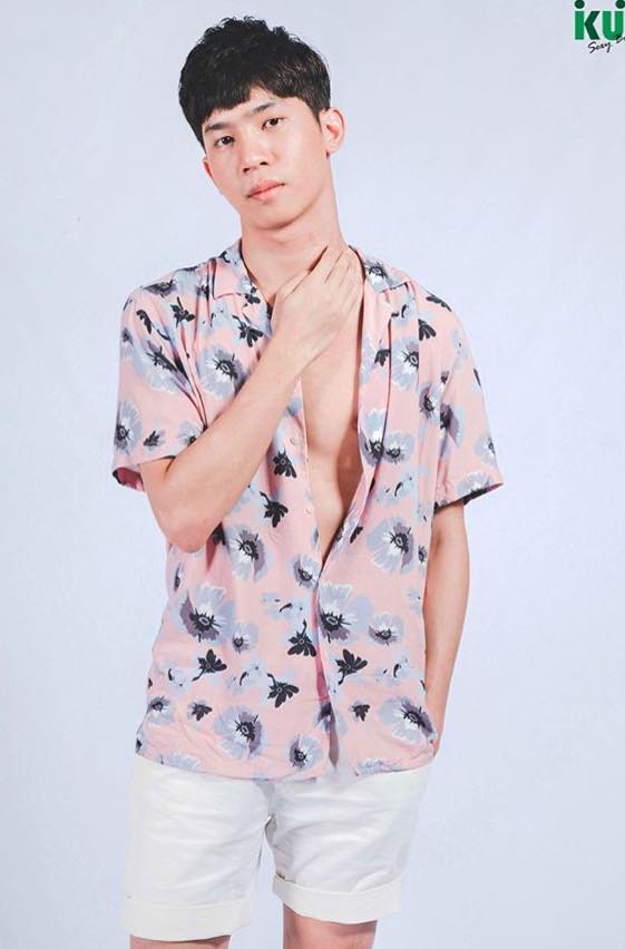 กรุบกริบเล่นน้ำ ๒