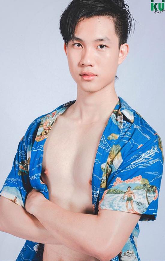 กรุบกริบเล่นน้ำ ๒