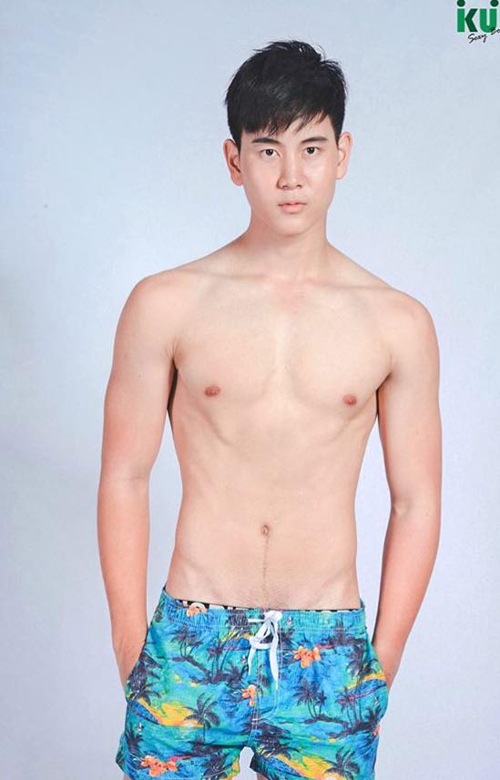 กรุบกริบเล่นน้ำ ๒