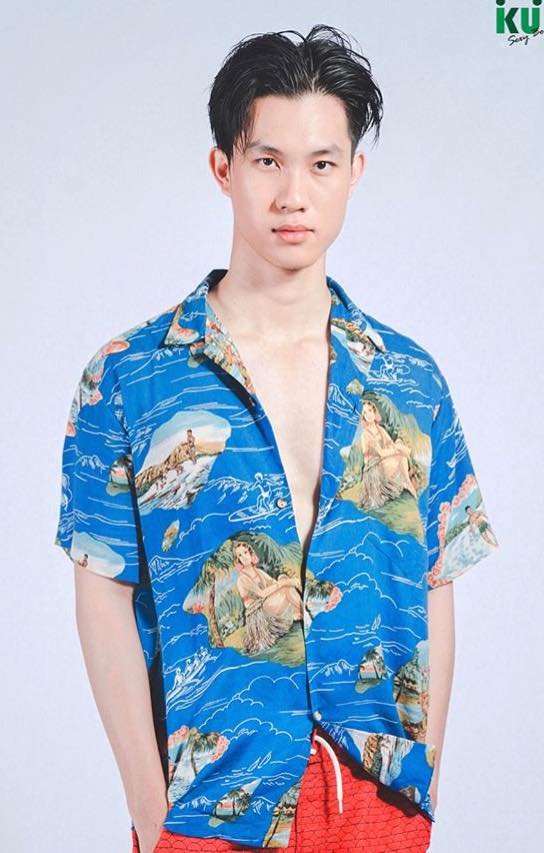 กรุบกริบเล่นน้ำ ๒
