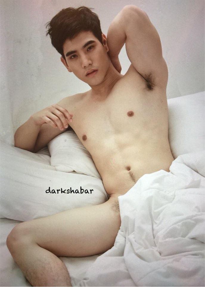 หนุ่มหล่อขึ้นปก 31