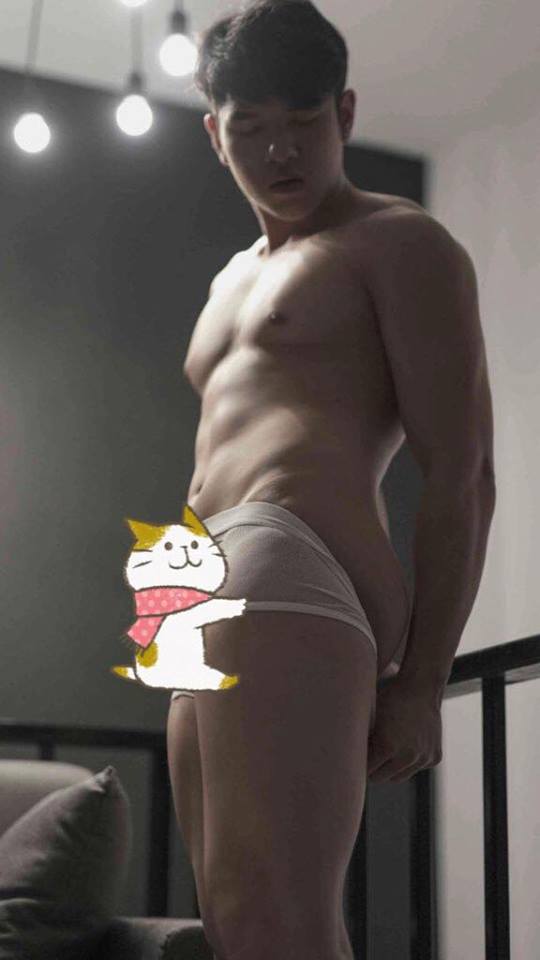 หนุ่มหล่อขึ้นปก 34