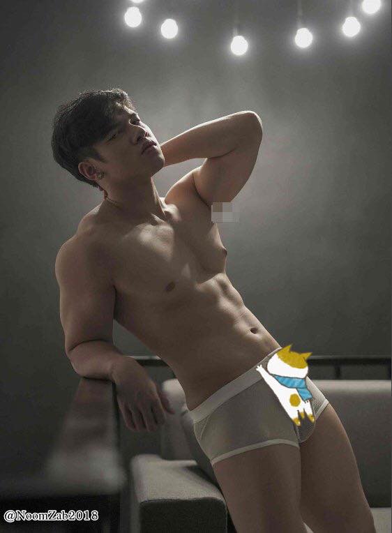 หนุ่มหล่อขึ้นปก 34