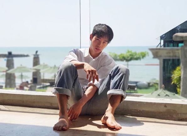 ใจละลาย เอิร์ล ณนธภัคร กับชุดนี้