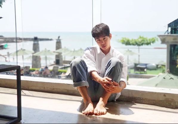 ใจละลาย เอิร์ล ณนธภัคร กับชุดนี้