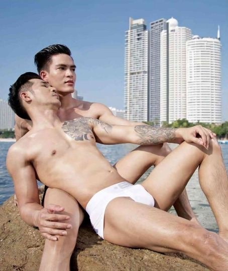ถอดโชว์เรือนร่าง 2109