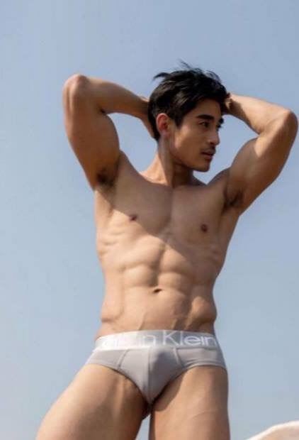 ถอดโชว์เรือนร่าง 2118