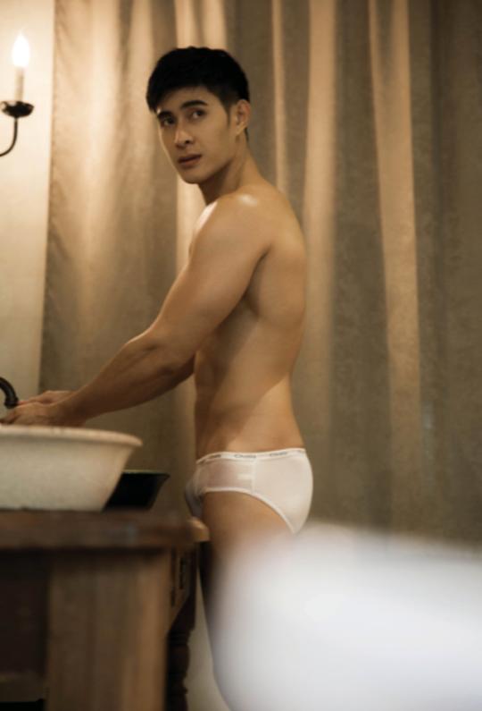 ถอดโชว์เรือนร่าง 2118