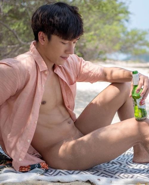 ถอดโชว์เรือนร่าง 2125