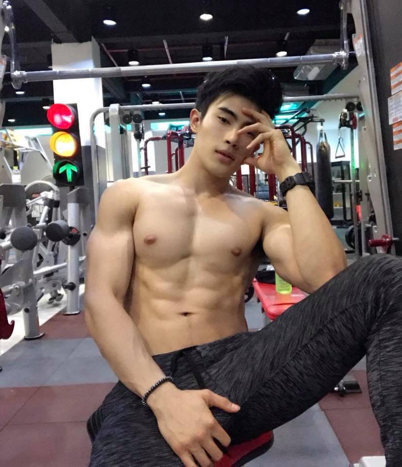 หล่อ ล่ำ ซัน นายแบบสุดฮอต ขวัญใจอิเจ๊เลย
