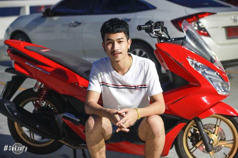 เลือกเลีย