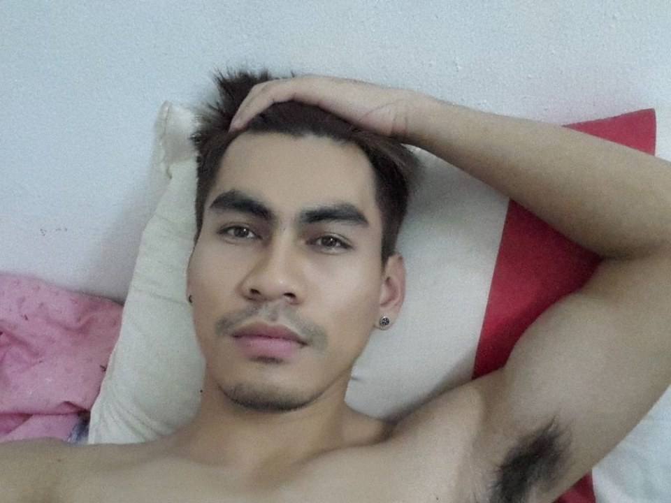 เลือกเลีย