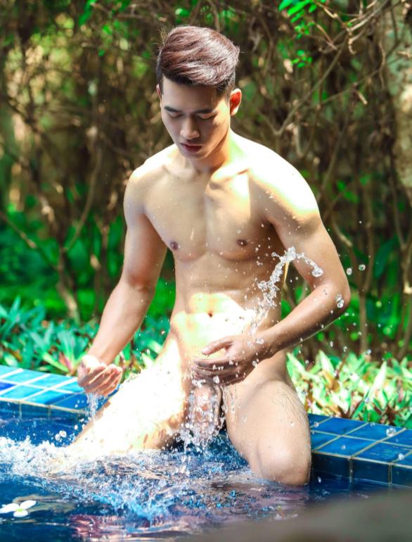 hot male 510 (18+)