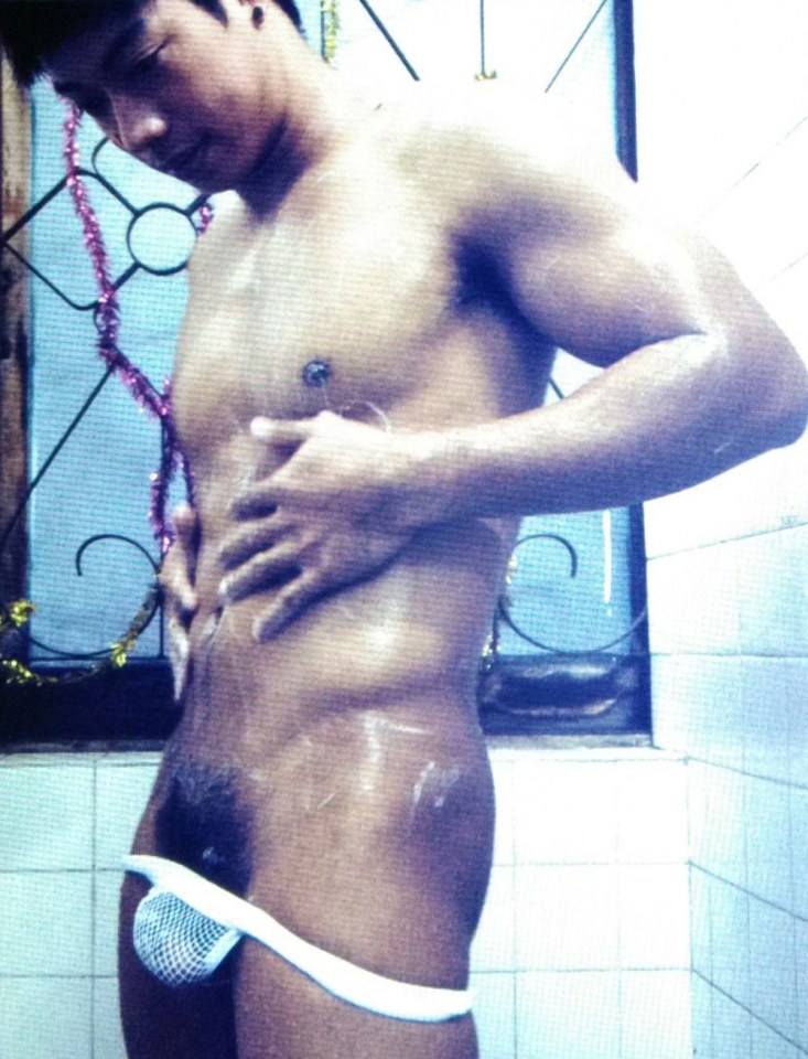 hot male 511 (18+)