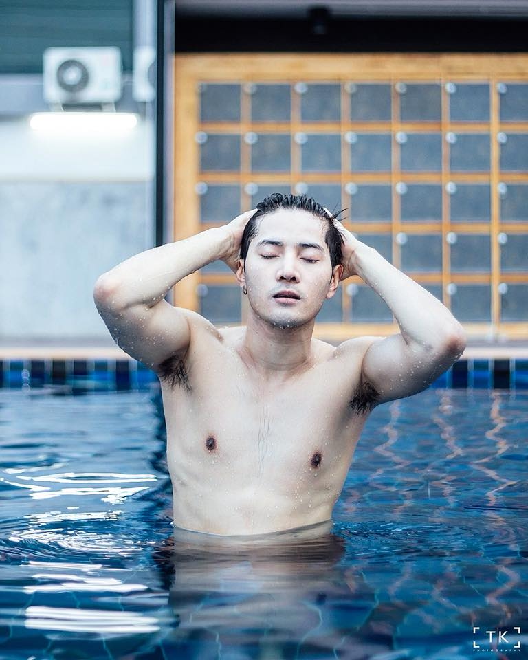 เอ็มโบ พันกานต์ หนุ่มคนนี้ หุ่นดีอยู่นะ