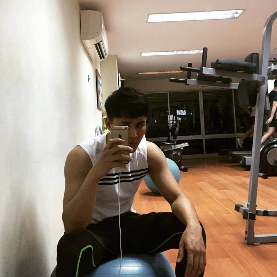 งานดีอยู่ Tong Phaisuwan หล่อมากๆ
