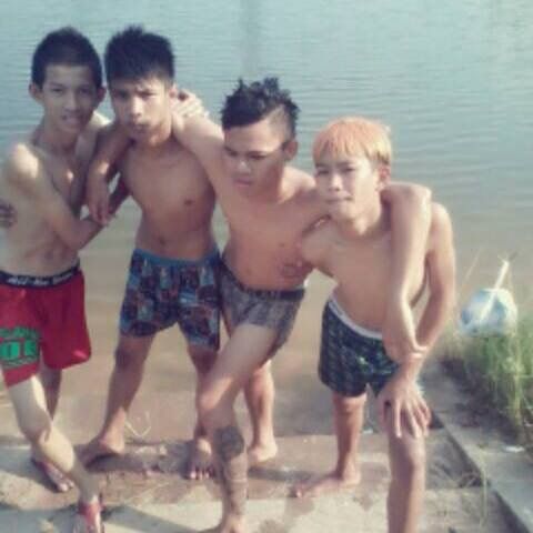 ชอบ..นักมวย